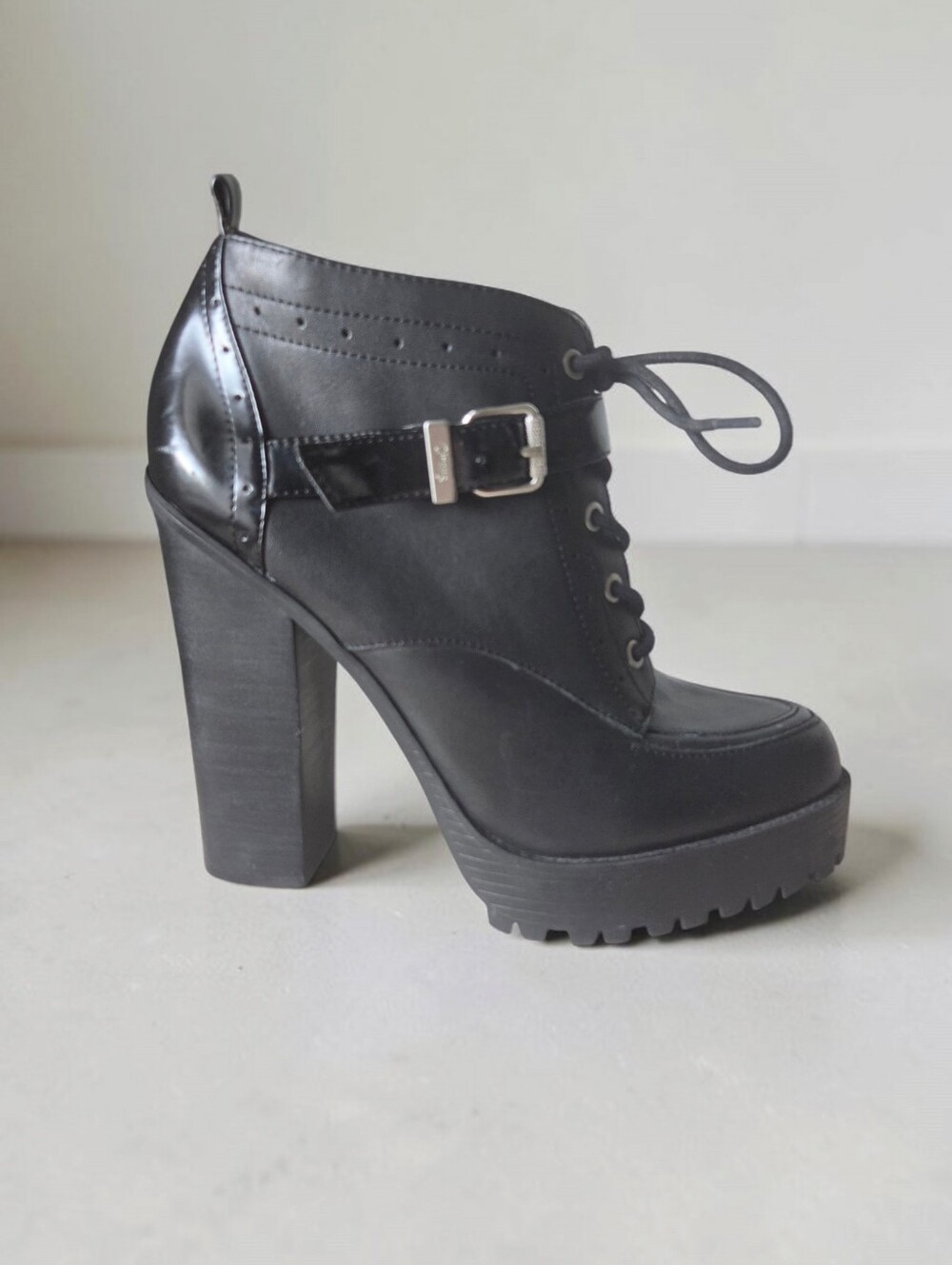 Tall Black Circus By Sam Edelman Chunky Platform Lace-Up Booties 8.5